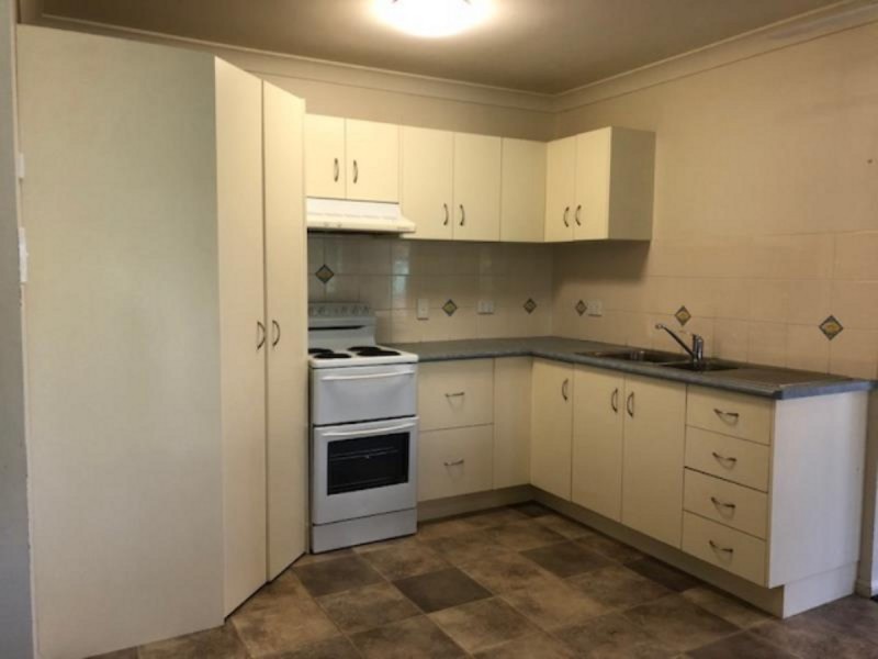 10 Lorraine Court, Gracemere QLD 4702